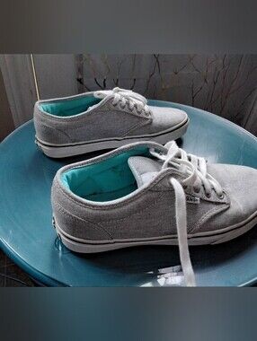 Vans Women's Light Gray Canvas Low-Top Sneakers